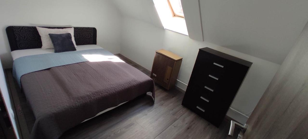 Timar Apartman Έγκερ Εξωτερικό φωτογραφία