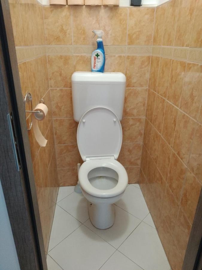 Timar Apartman Έγκερ Εξωτερικό φωτογραφία